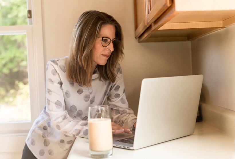 how many .com.au domain name can you register